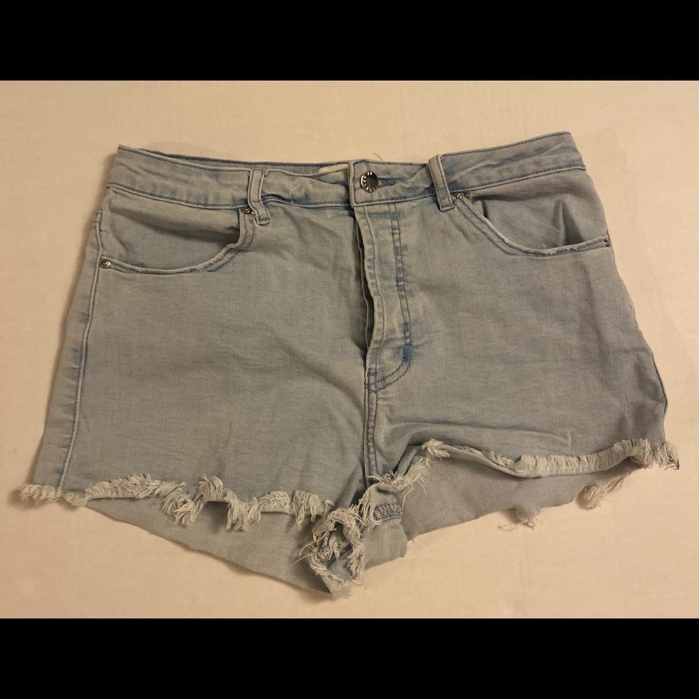 FOREVER 21 High Rise Jean short shorts